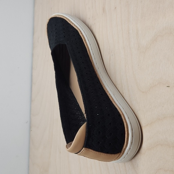 UGG Tammy Slip On Perforated Knit Comfort Flats Black 1108671 Women's Sz 8 EUC - Picture 8 of 14